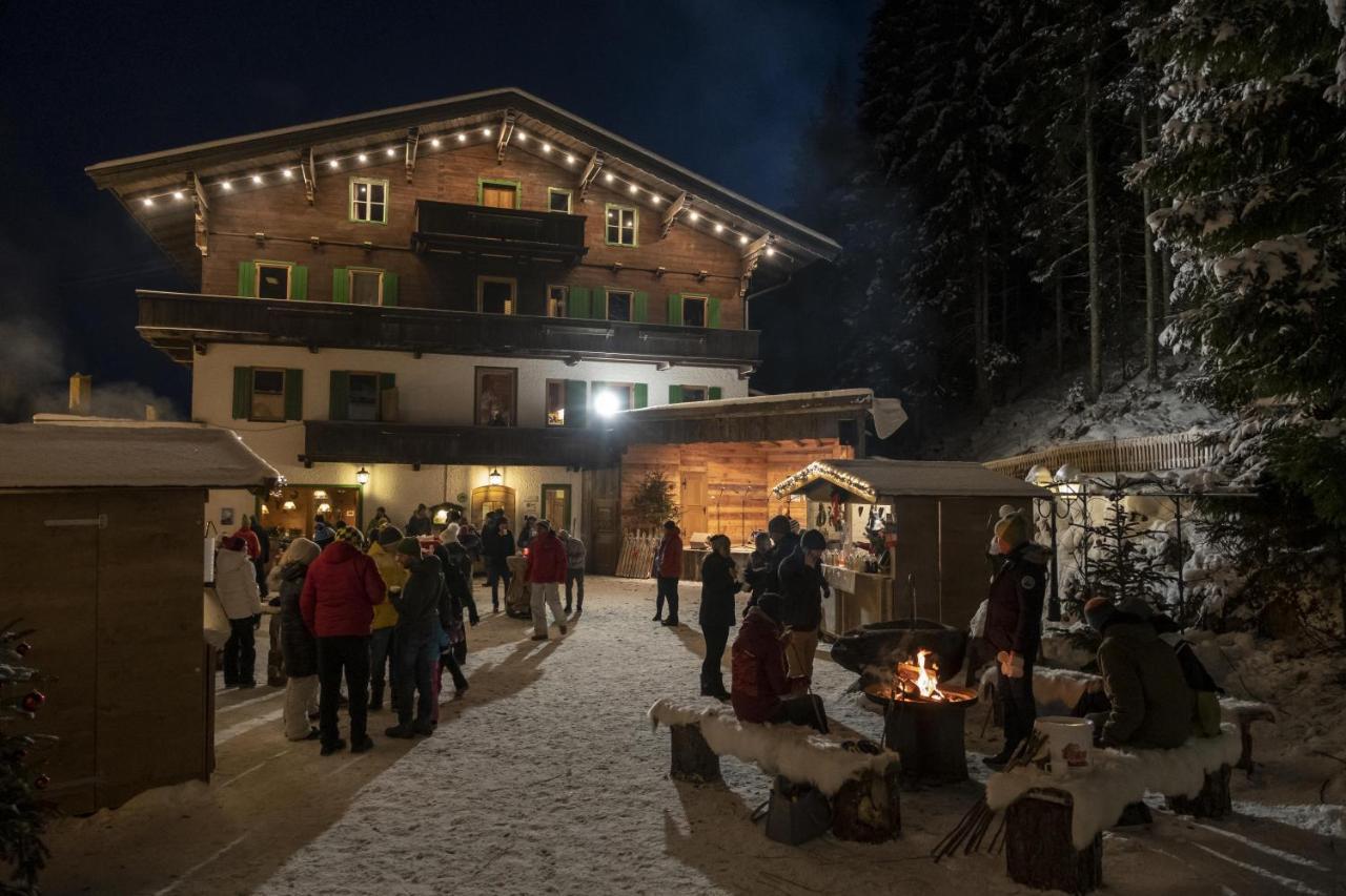 Gasthof St. Adolari Hotell Sankt Ulrich am Pillersee Eksteriør bilde