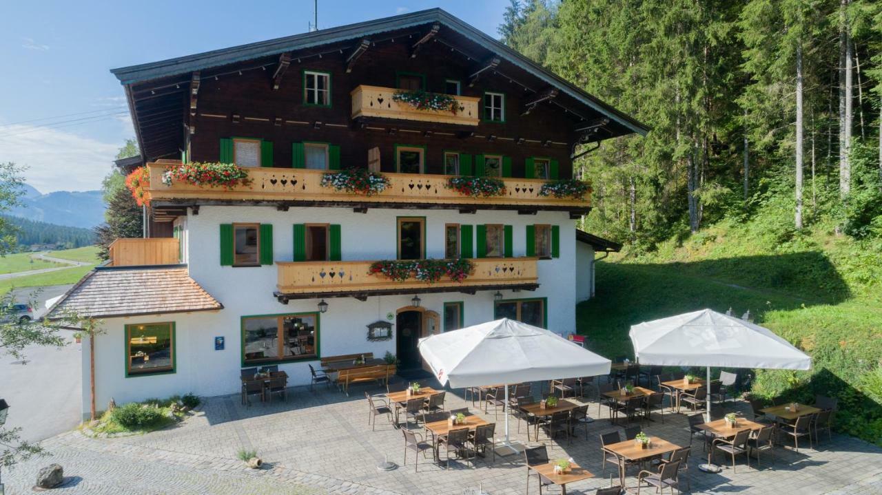 Gasthof St. Adolari Hotell Sankt Ulrich am Pillersee Eksteriør bilde