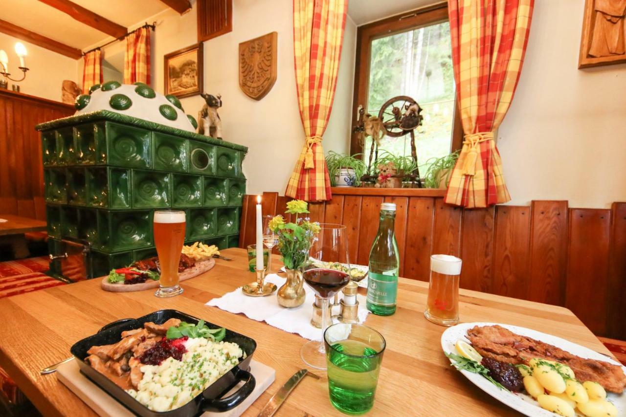 Gasthof St. Adolari Hotell Sankt Ulrich am Pillersee Eksteriør bilde