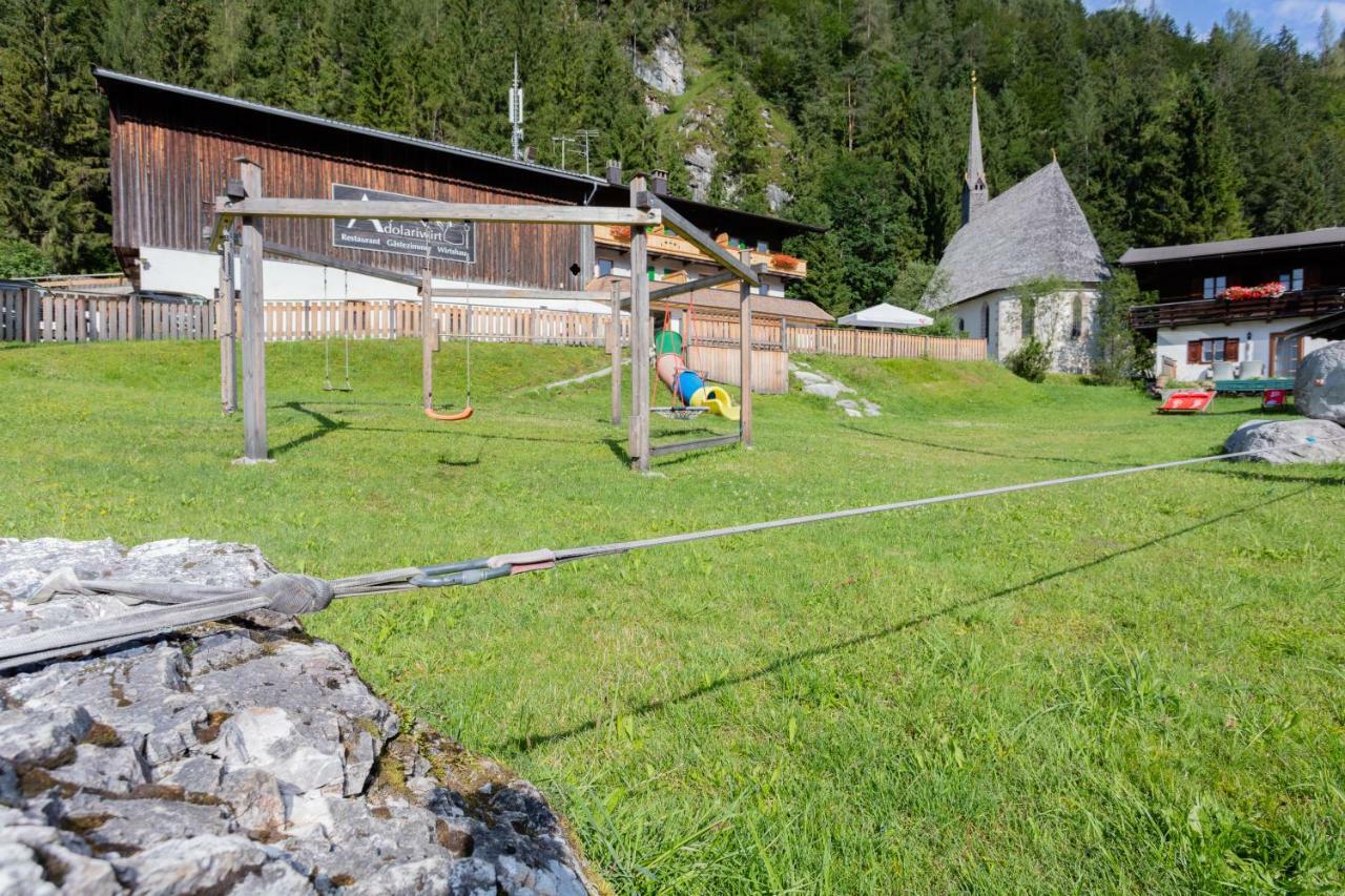 Gasthof St. Adolari Hotell Sankt Ulrich am Pillersee Eksteriør bilde
