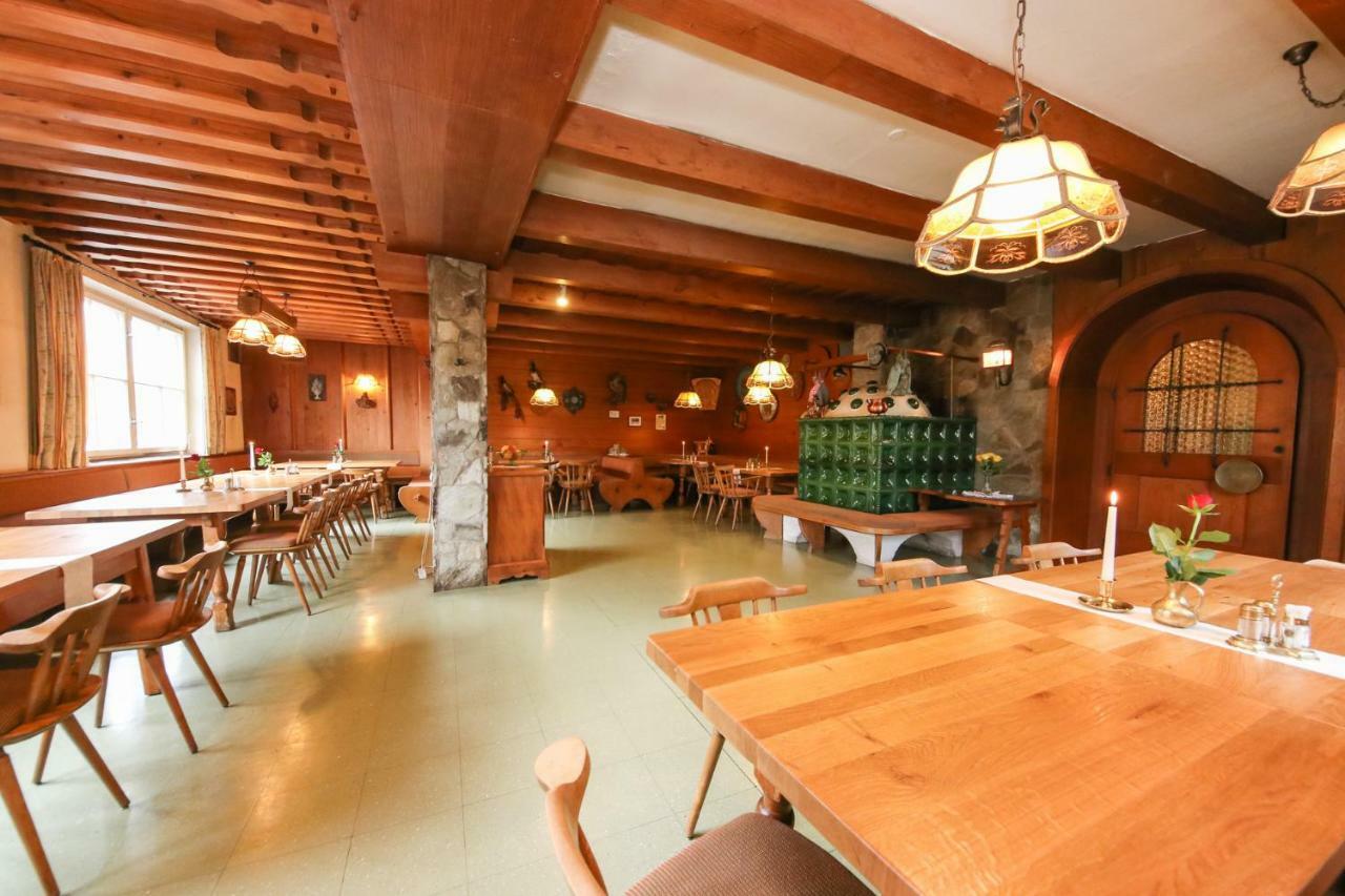 Gasthof St. Adolari Hotell Sankt Ulrich am Pillersee Eksteriør bilde